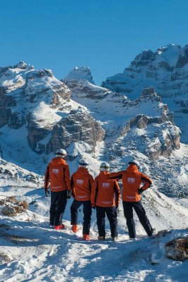 Scuola Sci Des Alpes - лыжная школа в Кампильо