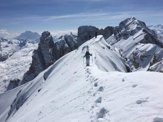 SkiRock - Skiing and mountaineering in the Dolomites