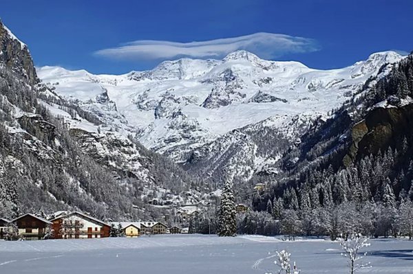 TaxiRiky - Car rental with driver in Gressoney