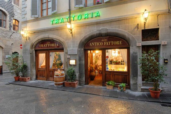 Антико Фатторе (Antico Fattore) - флорентийского трактира тосканской кухни